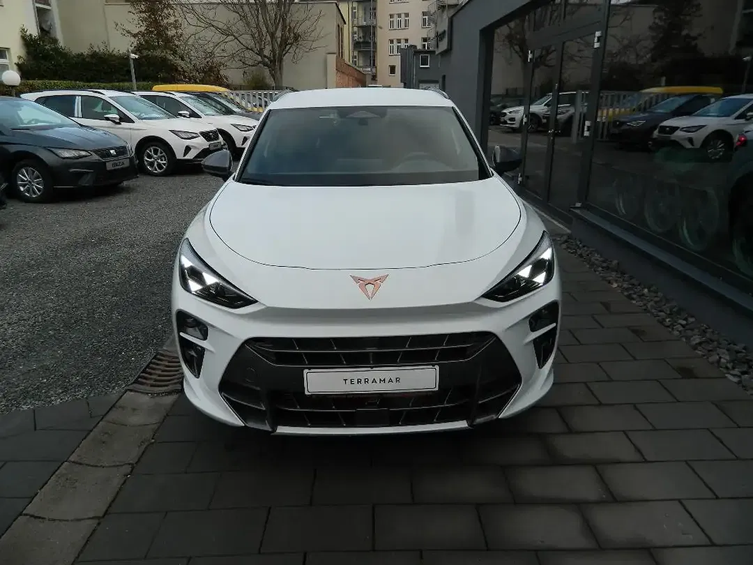 CUPRA Terramar - Thumbnail 2