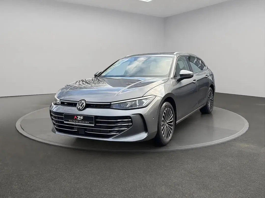 Volkswagen Passat Variant - Thumbnail 1