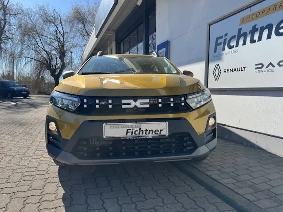Dacia Sandero - Thumbnail 2
