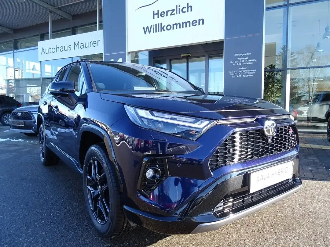 Toyota RAV 4 - Thumbnail 1
