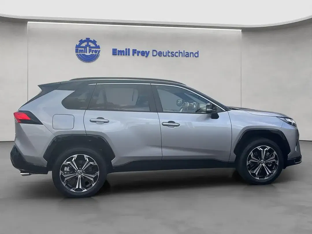 Toyota RAV 4 - Thumbnail 8