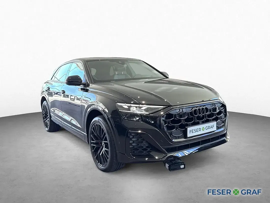 Audi Q8 - Thumbnail 3