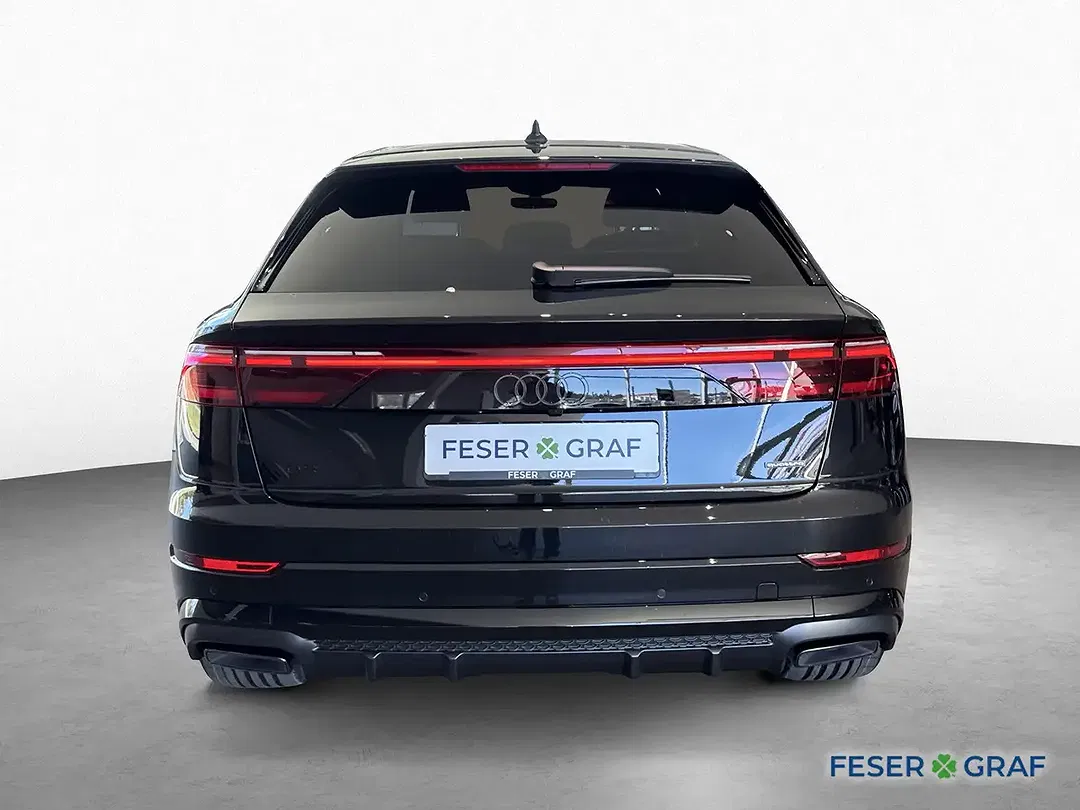 Audi Q8 - Thumbnail 6