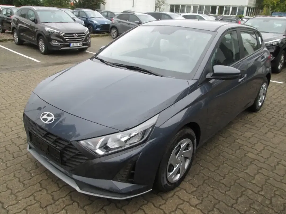 Hyundai i20 - Thumbnail 2
