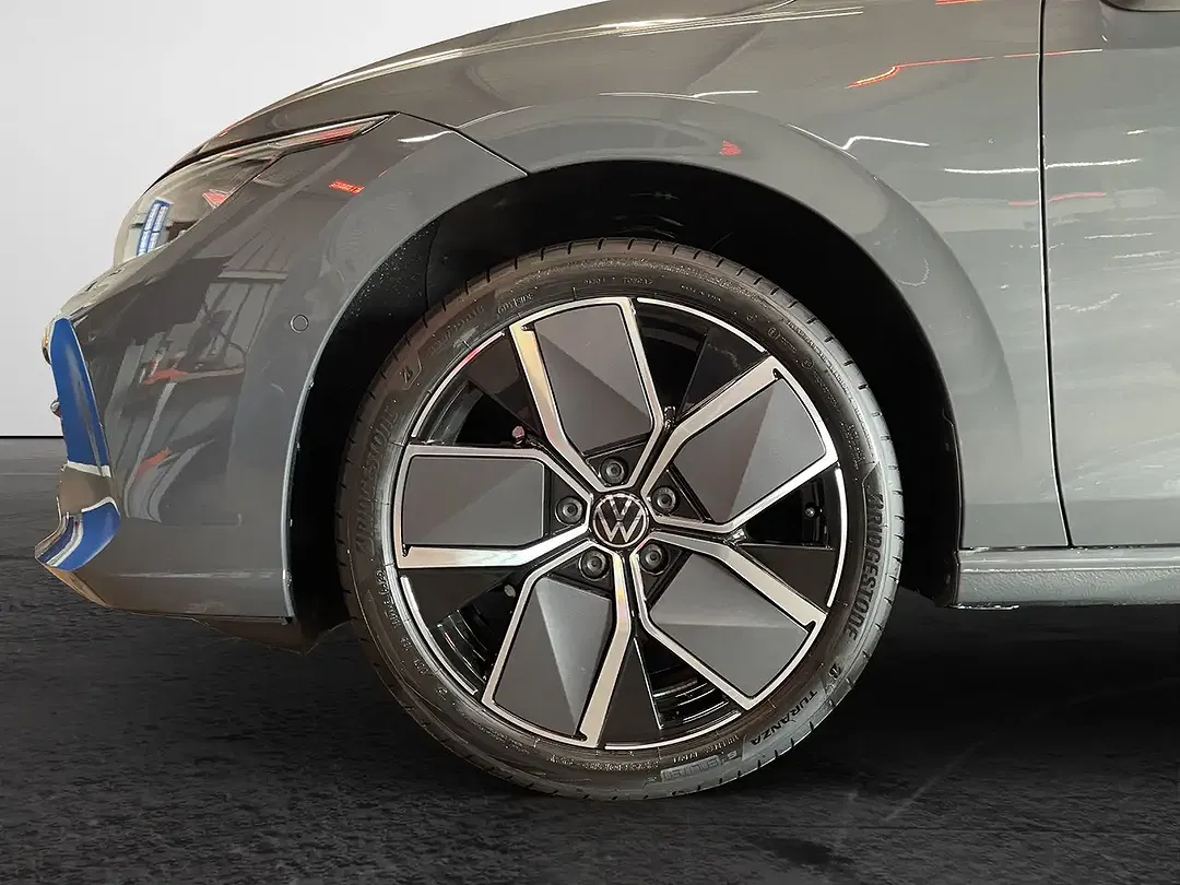 Volkswagen Golf Variant - Thumbnail 5