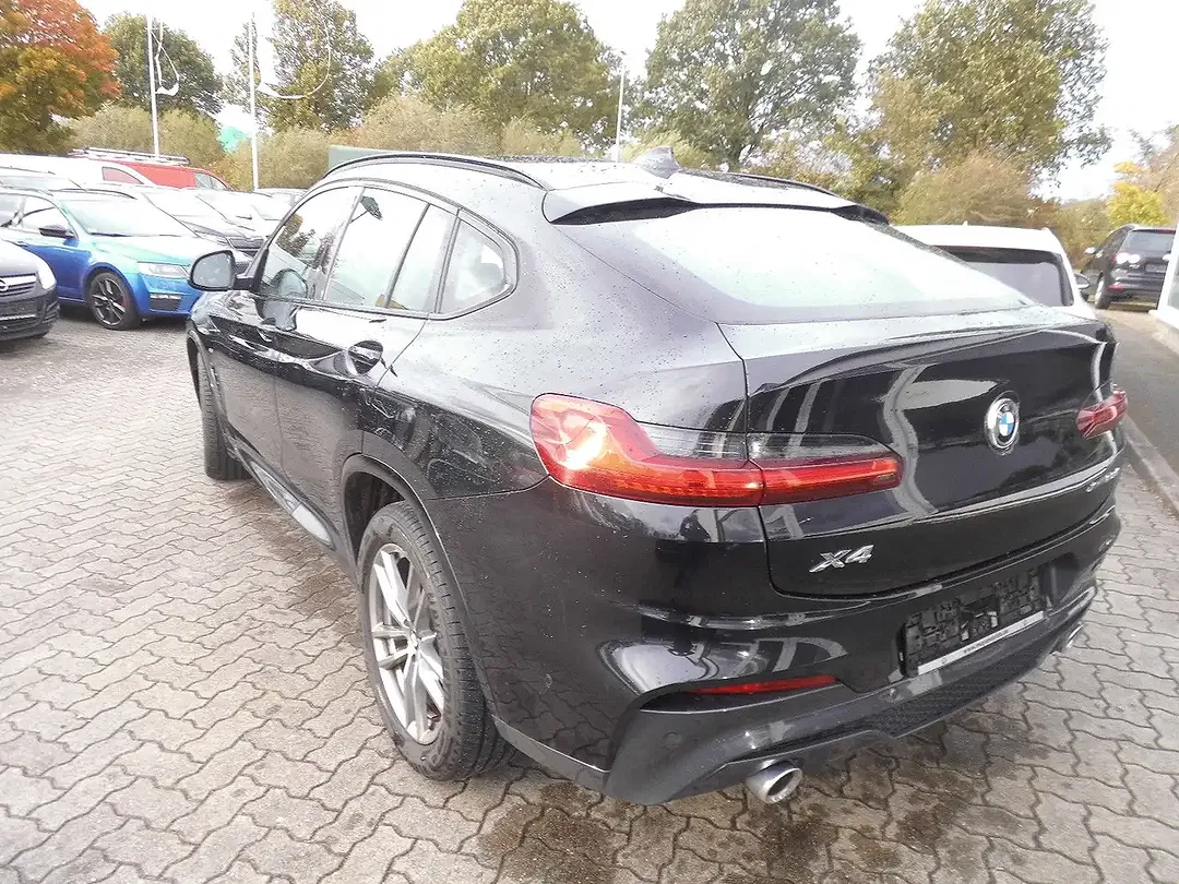 BMW X4 - Thumbnail 4