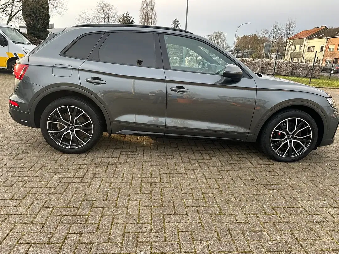 Audi SQ5 - Thumbnail 12