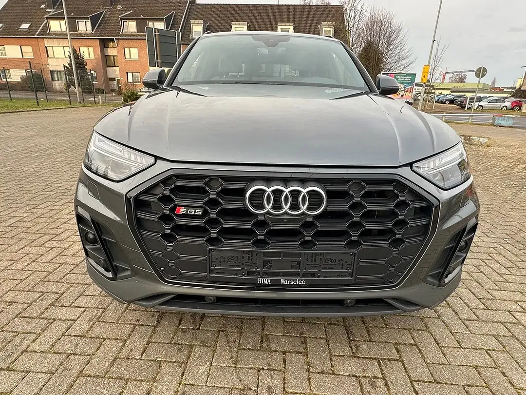 Audi SQ5 - Thumbnail 2