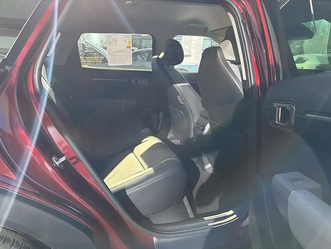 Kia EV4 - Thumbnail 10