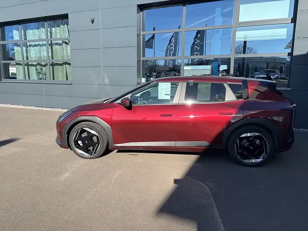 Kia EV4 - Thumbnail 5