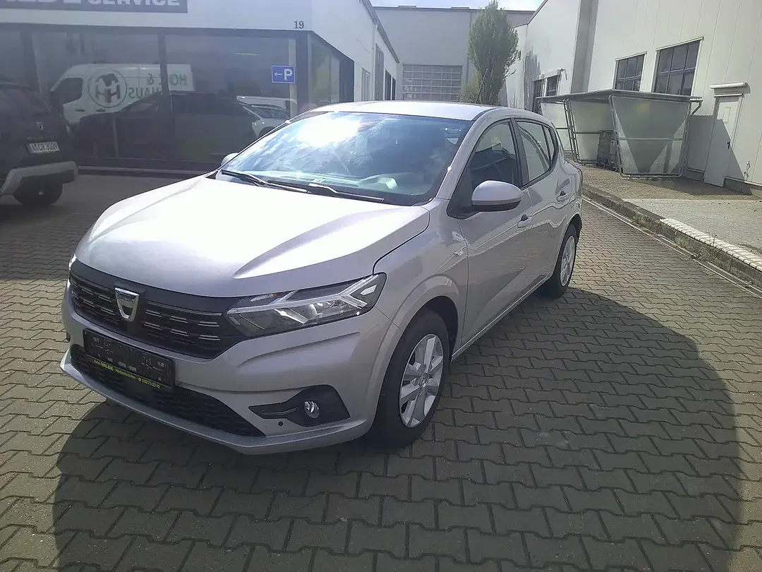 Dacia Sandero - Thumbnail 2