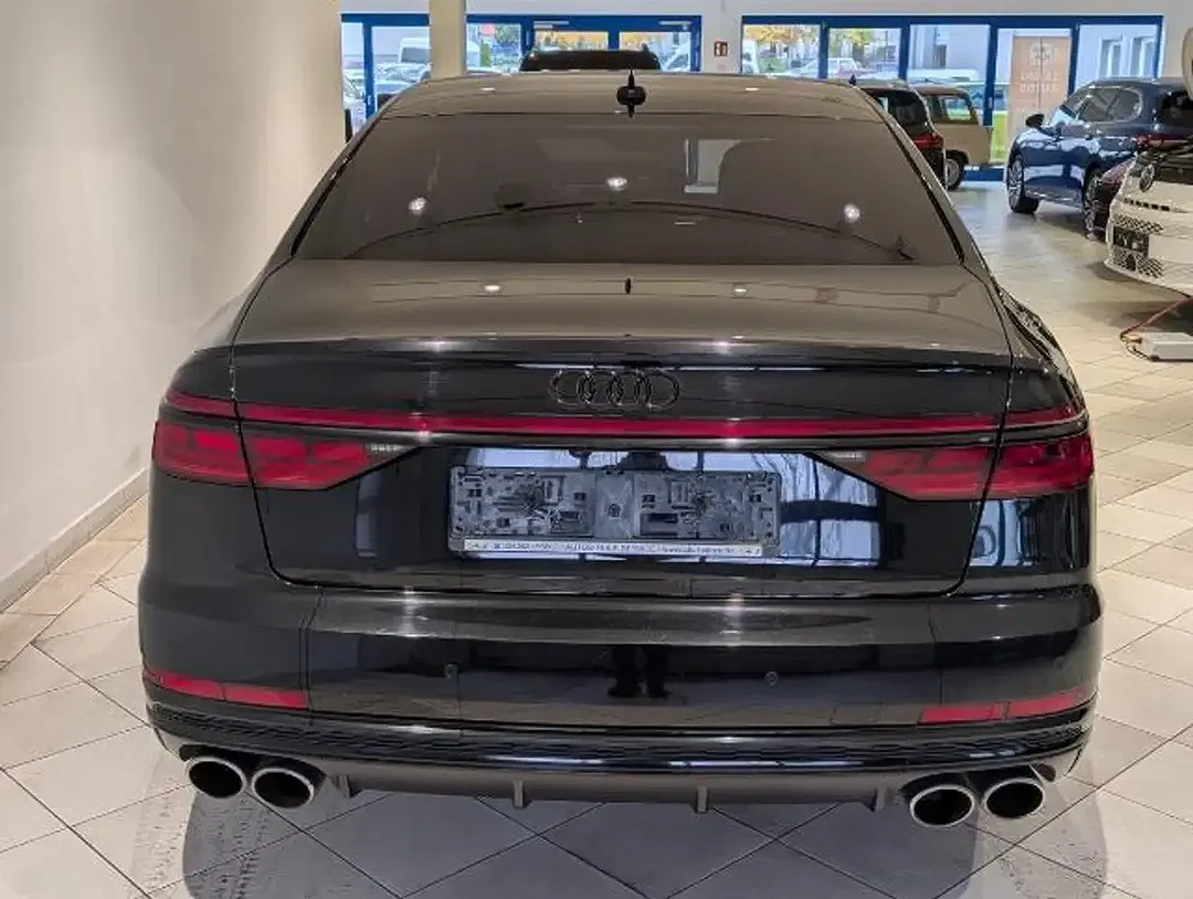 Audi S8 - Thumbnail 4