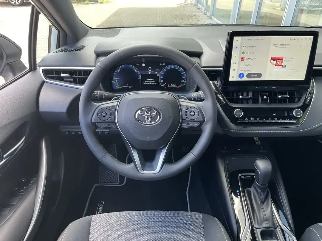 Toyota Corolla - Thumbnail 8
