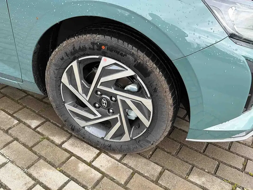 Hyundai i20 - Thumbnail 4
