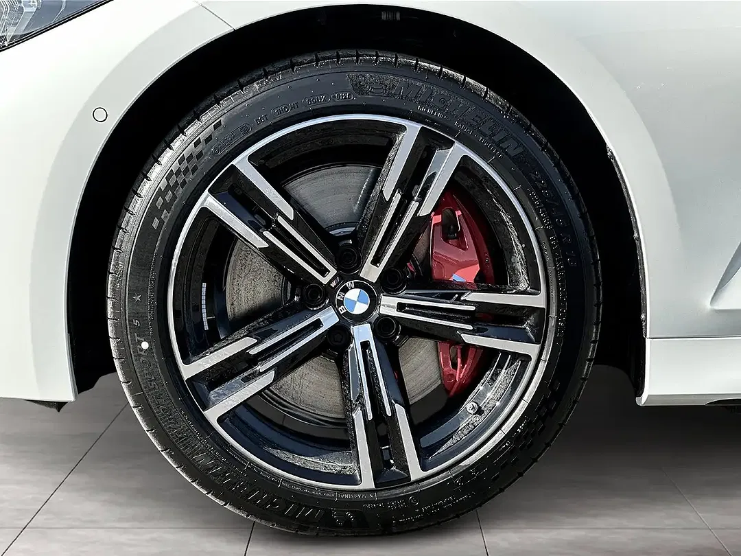 BMW 320 - Thumbnail 6