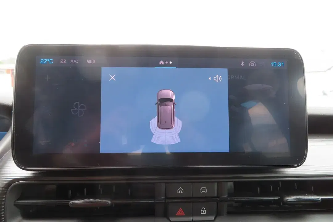 Jeep Avenger - Thumbnail 13