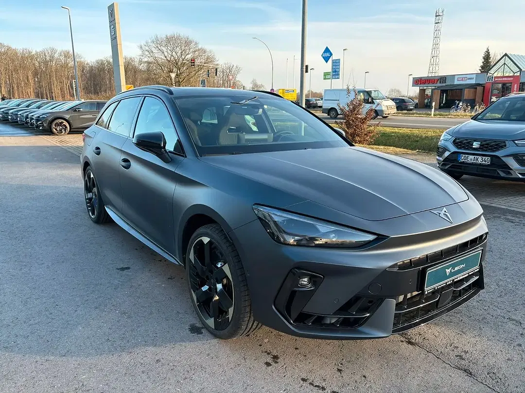 CUPRA Leon - Thumbnail 2