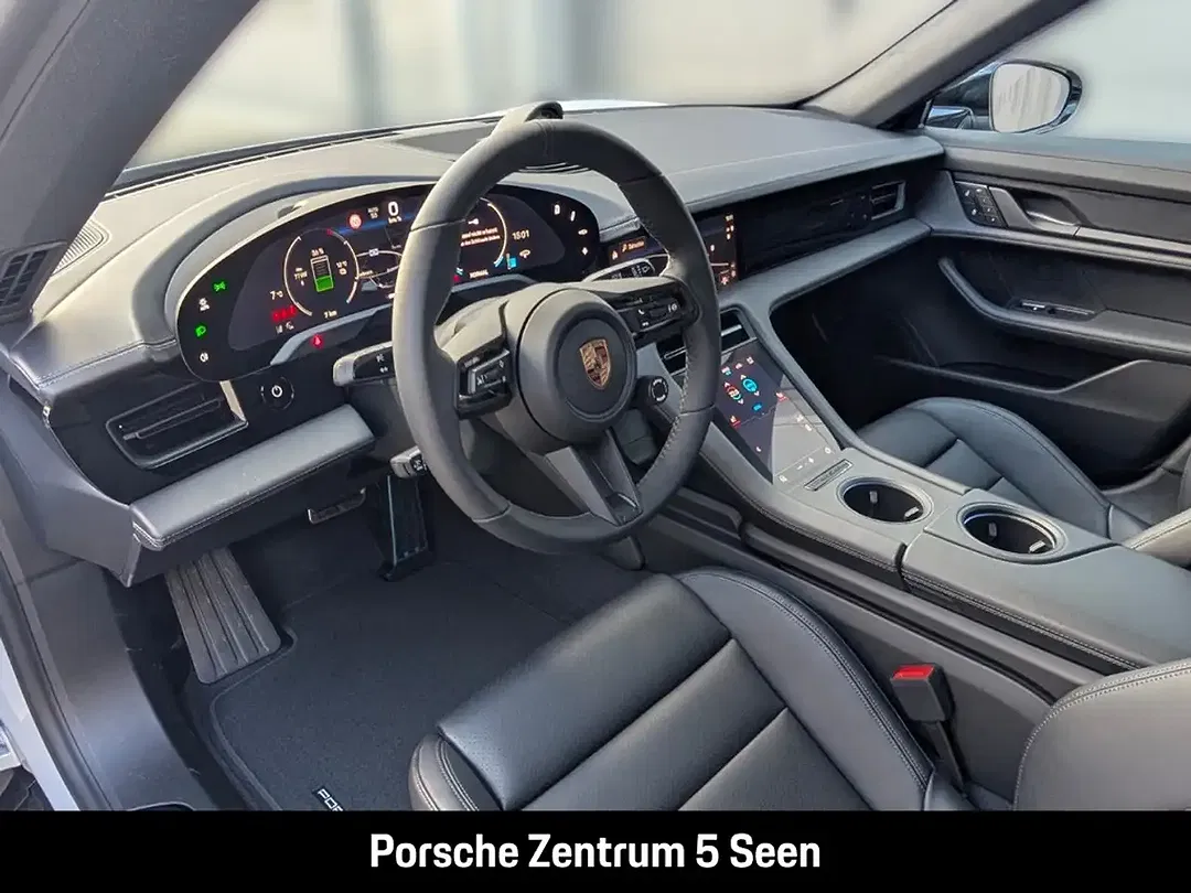 Porsche Taycan - Thumbnail 11