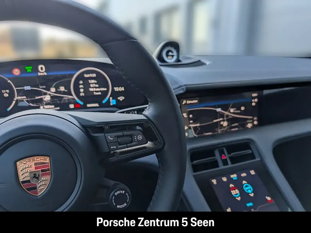 Porsche Taycan - Thumbnail 14