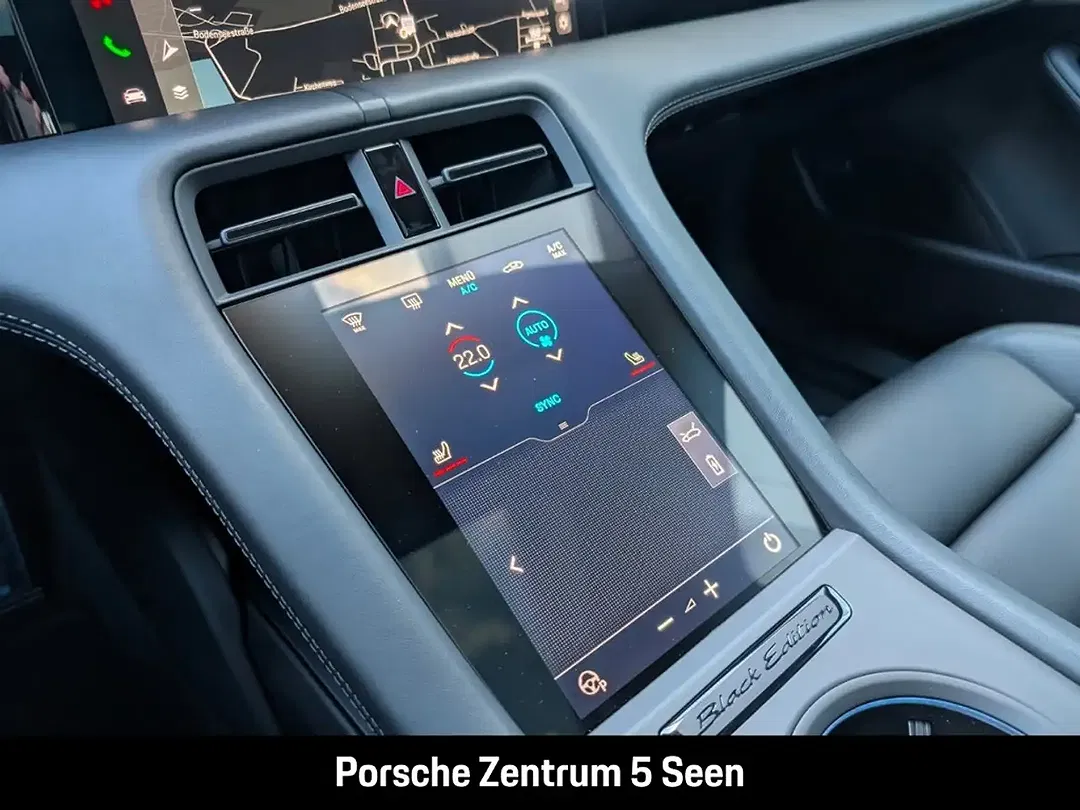 Porsche Taycan - Thumbnail 17