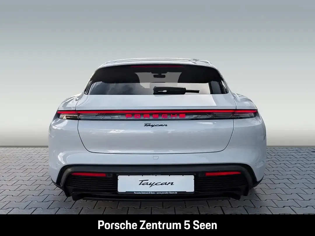 Porsche Taycan - Thumbnail 5