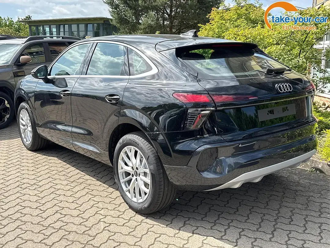 Audi Q3 - Thumbnail 3