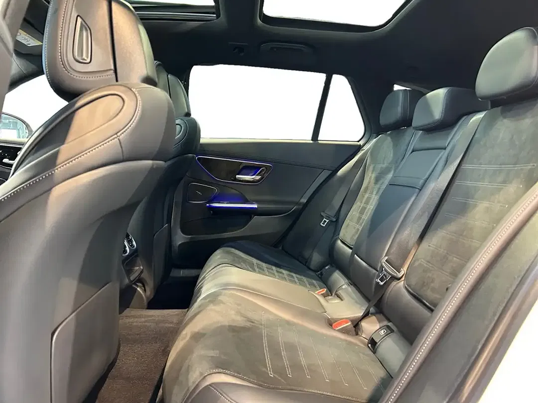 Mercedes-Benz C 300 - Thumbnail 10