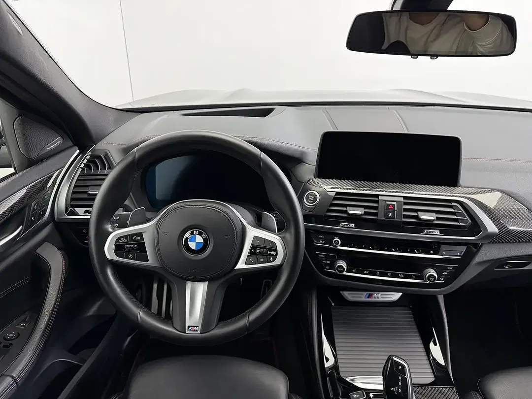 BMW X4 M - Thumbnail 11