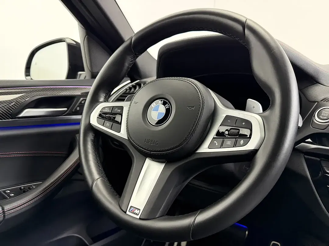 BMW X4 M - Thumbnail 12