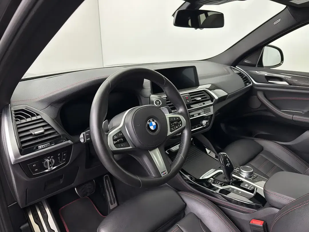 BMW X4 M - Thumbnail 9