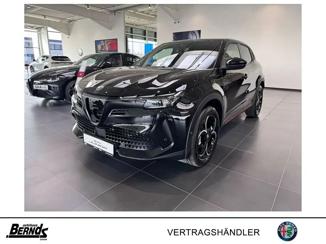 Alfa Romeo Junior 1.2 VGT Ibrida Speciale