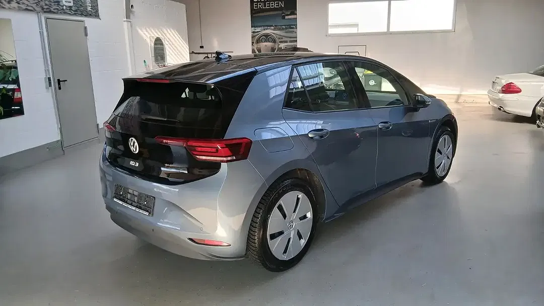 Volkswagen ID.3 - Thumbnail 5