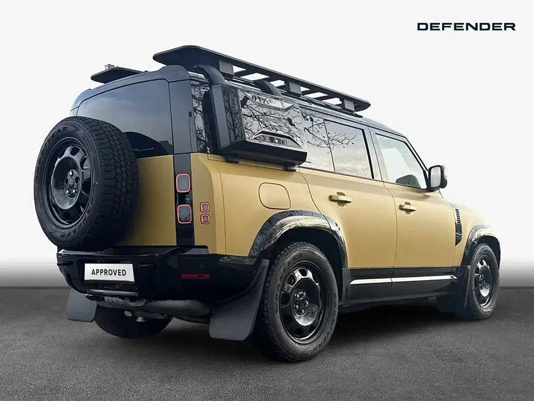 Land Rover Defender - Thumbnail 2