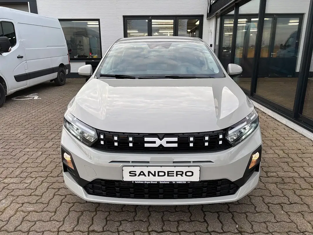 Dacia Sandero - Thumbnail 4