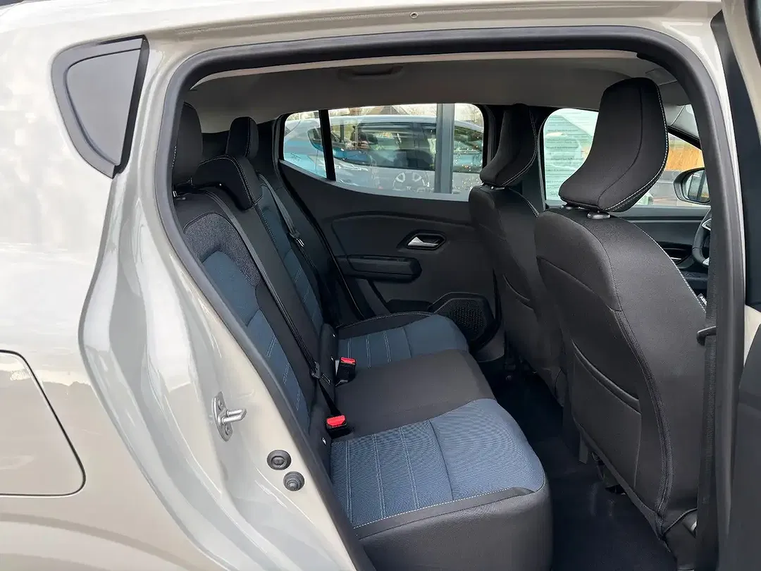 Dacia Sandero - Thumbnail 8