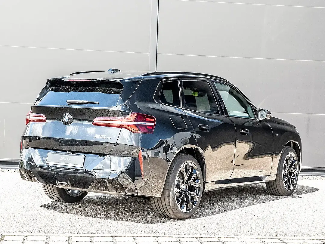 BMW X3 - Thumbnail 2