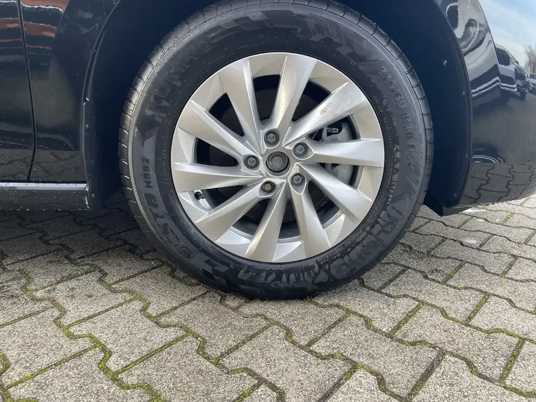 Skoda Superb - Thumbnail 11