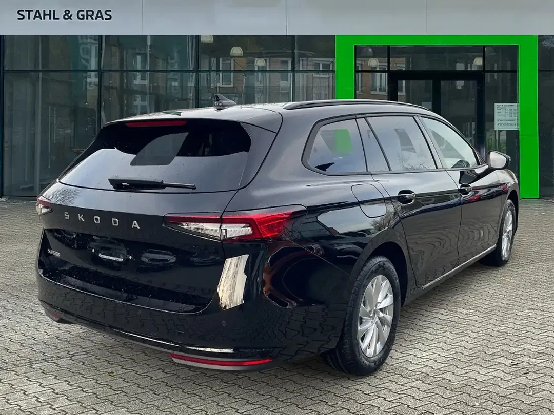 Skoda Superb - Thumbnail 6