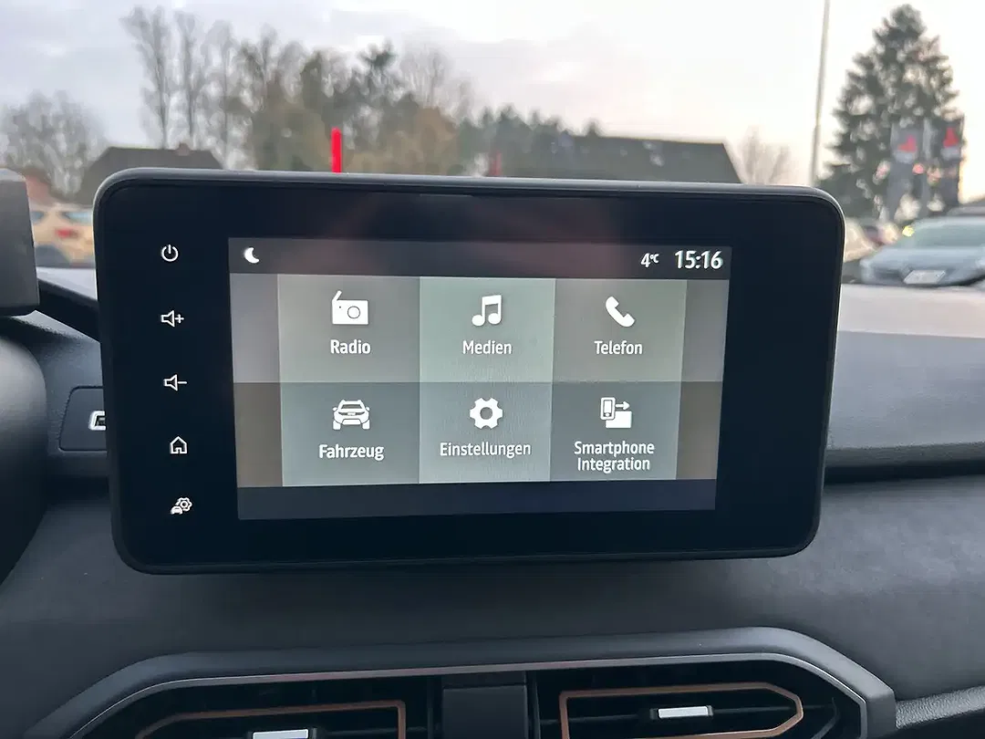 Dacia Sandero - Thumbnail 11