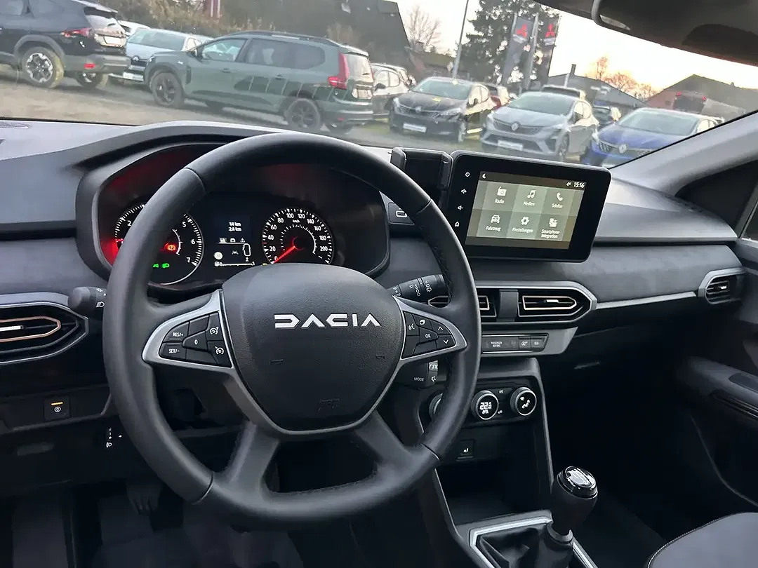 Dacia Sandero - Thumbnail 7