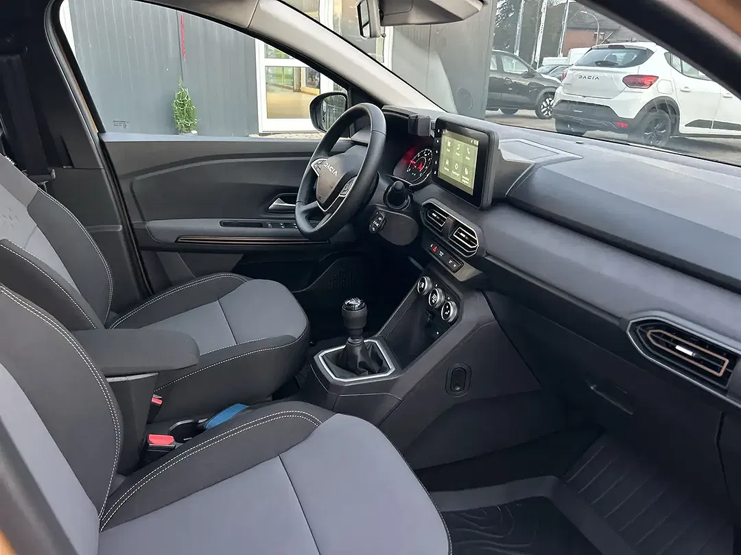 Dacia Sandero - Thumbnail 9