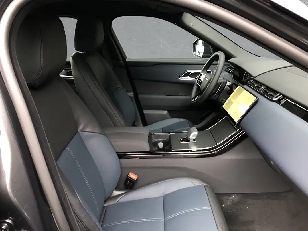 Land Rover Range Rover Velar - Thumbnail 3