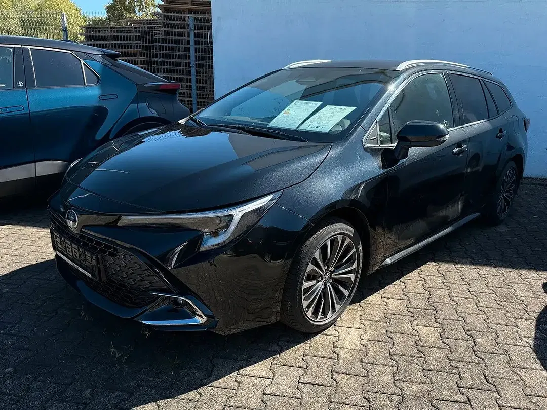 Toyota Corolla - Thumbnail 13