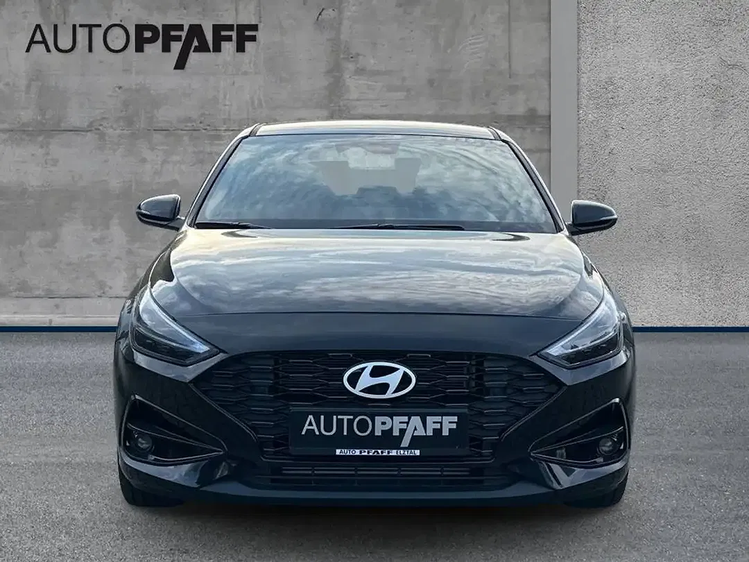 Hyundai i30 - Thumbnail 2