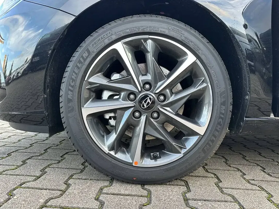 Hyundai i30 - Thumbnail 9