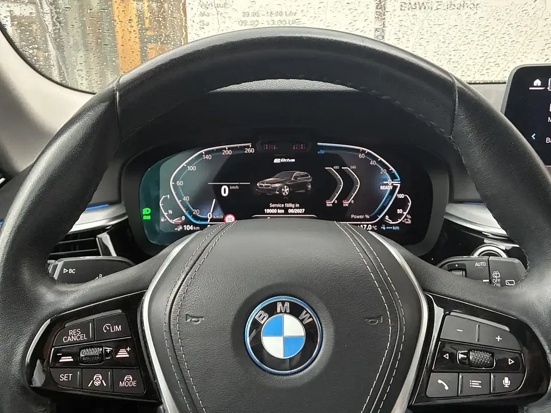 BMW 530 - Thumbnail 8
