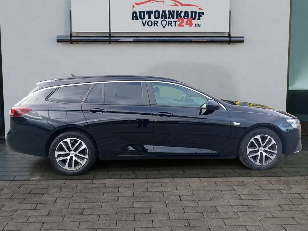 Opel Insignia - Thumbnail 2