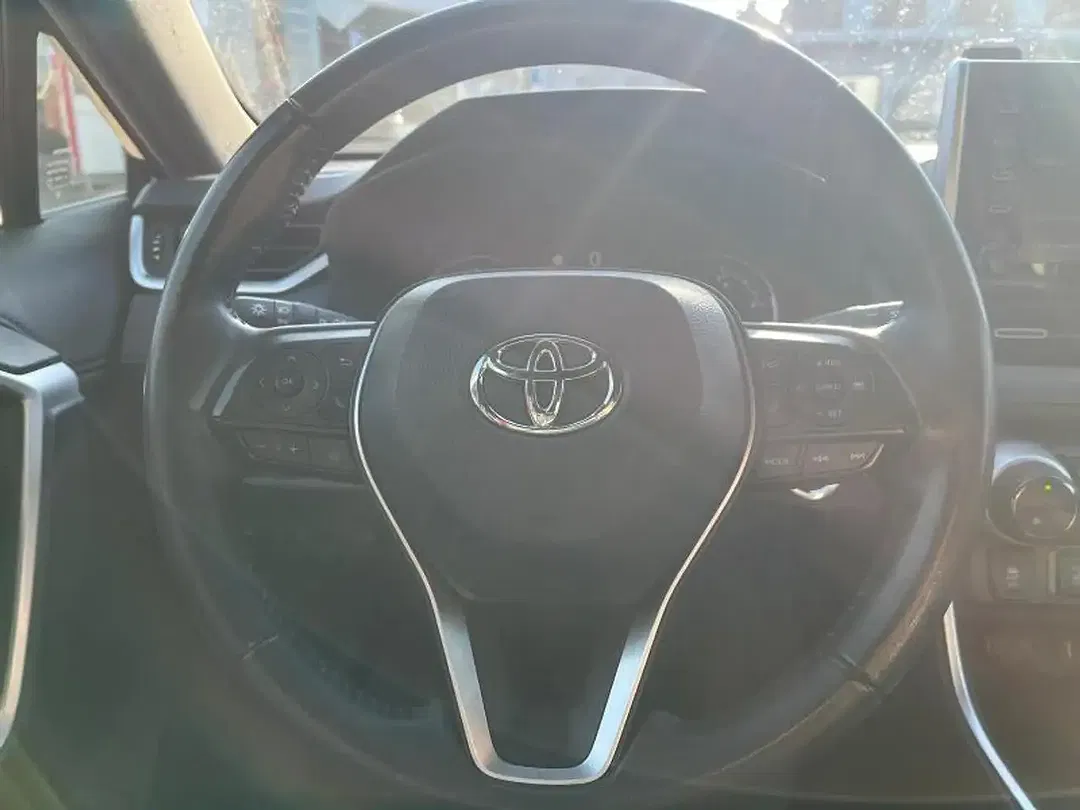 Toyota RAV 4 - Thumbnail 10