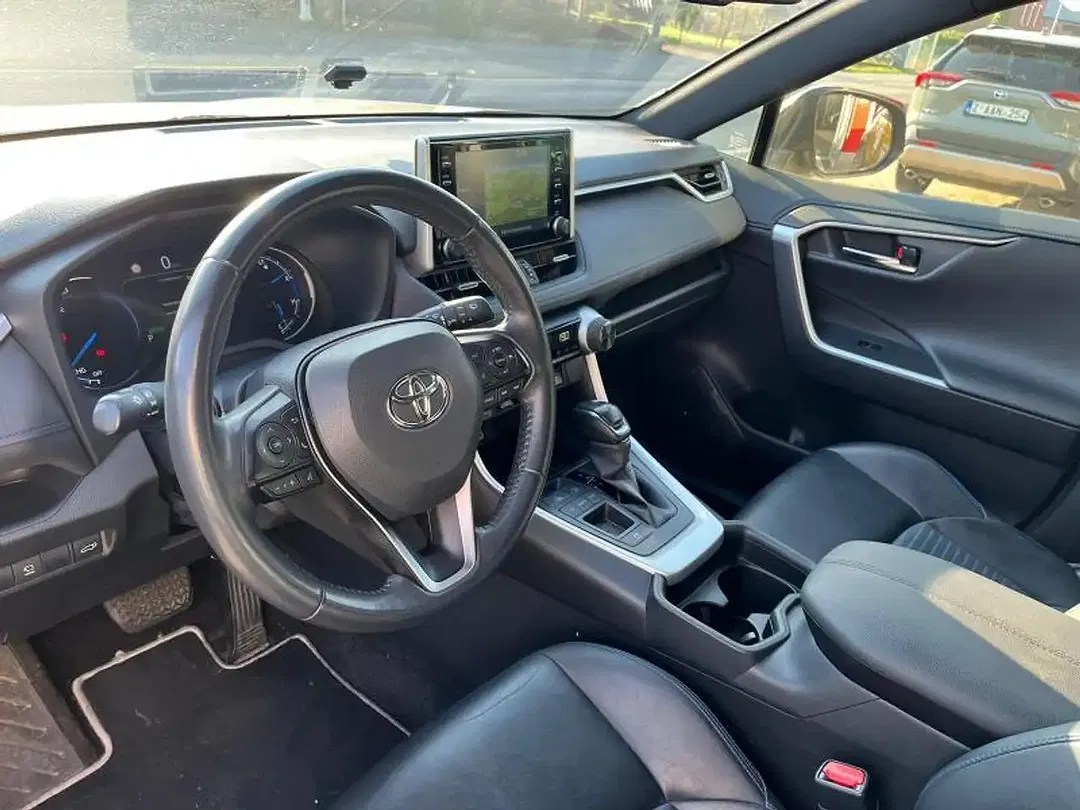 Toyota RAV 4 - Thumbnail 7