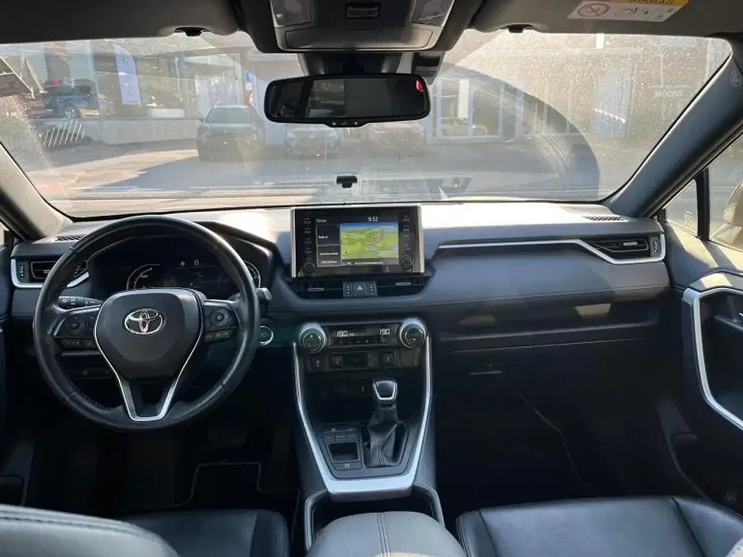 Toyota RAV 4 - Thumbnail 9